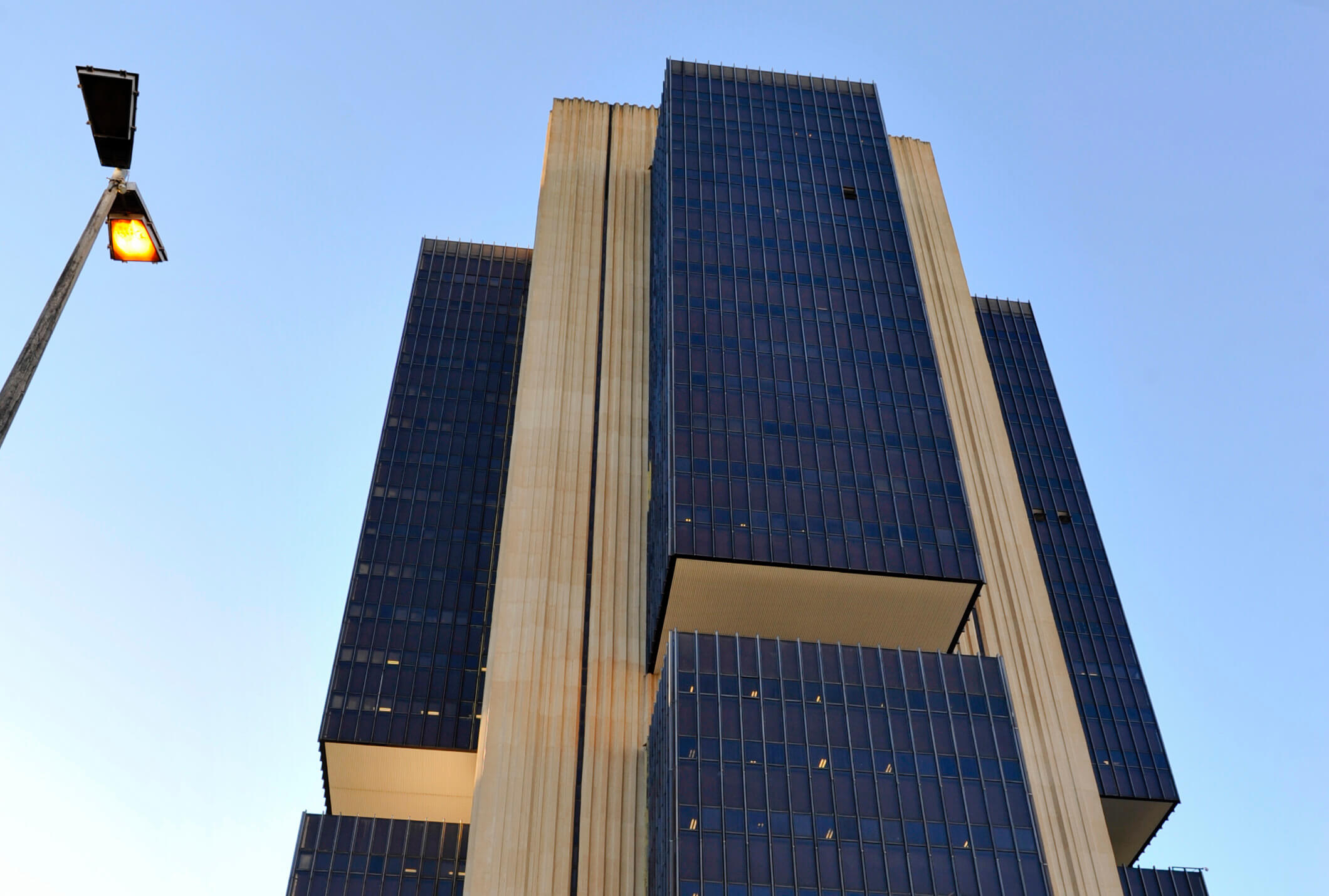Edificio_Banco_Central_do_Brasil.jpg